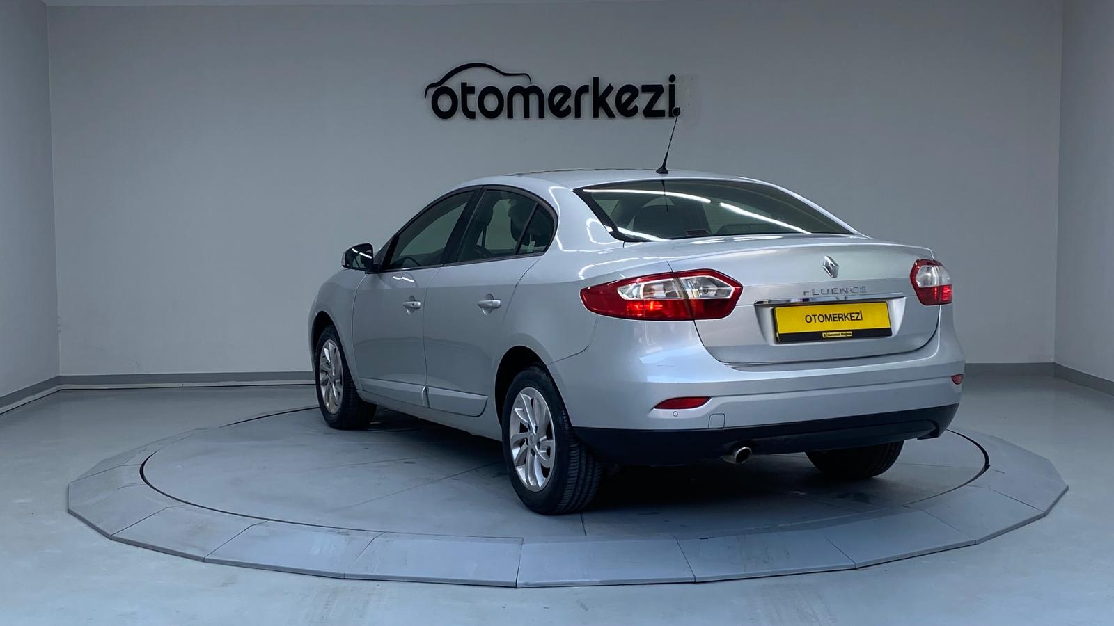 RENAULT FLUENCE 22